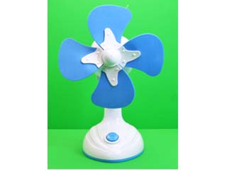 【クリックで詳細表示】TMY EF-01BL ミニ扇風機(乾電池型)