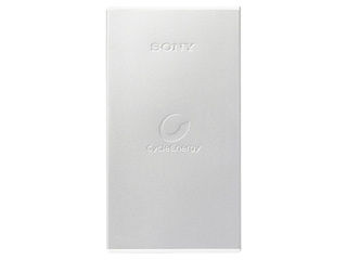 【クリックで詳細表示】SONY/ソニー 【1000回充電可能！容量7000mAh 最大出力2.1A！】モバイルバッテリー シルバー CP-F2LAS ＜br＞ 【14somb】