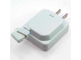 【クリックで詳細表示】RIX/リックス お届けにお時間がかかりますRX-JUA613FWH 携帯電話用コードリールタイプAC充電器 海外電圧対応 ホワイト