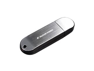 Silicon Power/���ꥳ��ѥ���ե�å������(4GB��)��SP004GBUF2910V1 USB�ե�å������ 4GB ����С� �ʵ��ݾ�