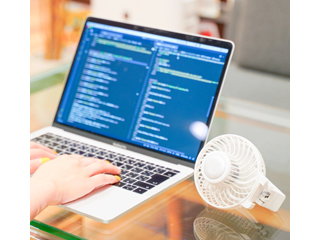 在庫限り 外気温-17度まで冷えるプレート搭載 ハンディファン PITA FAN ピタファン Office TK-PLFA-WH