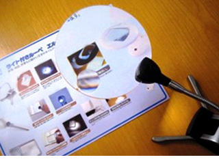 【クリックで詳細表示】OHM L-zoom LEDフレキシブルルーペ〈クリップ/スタンド兼用＞ BT-Z02110