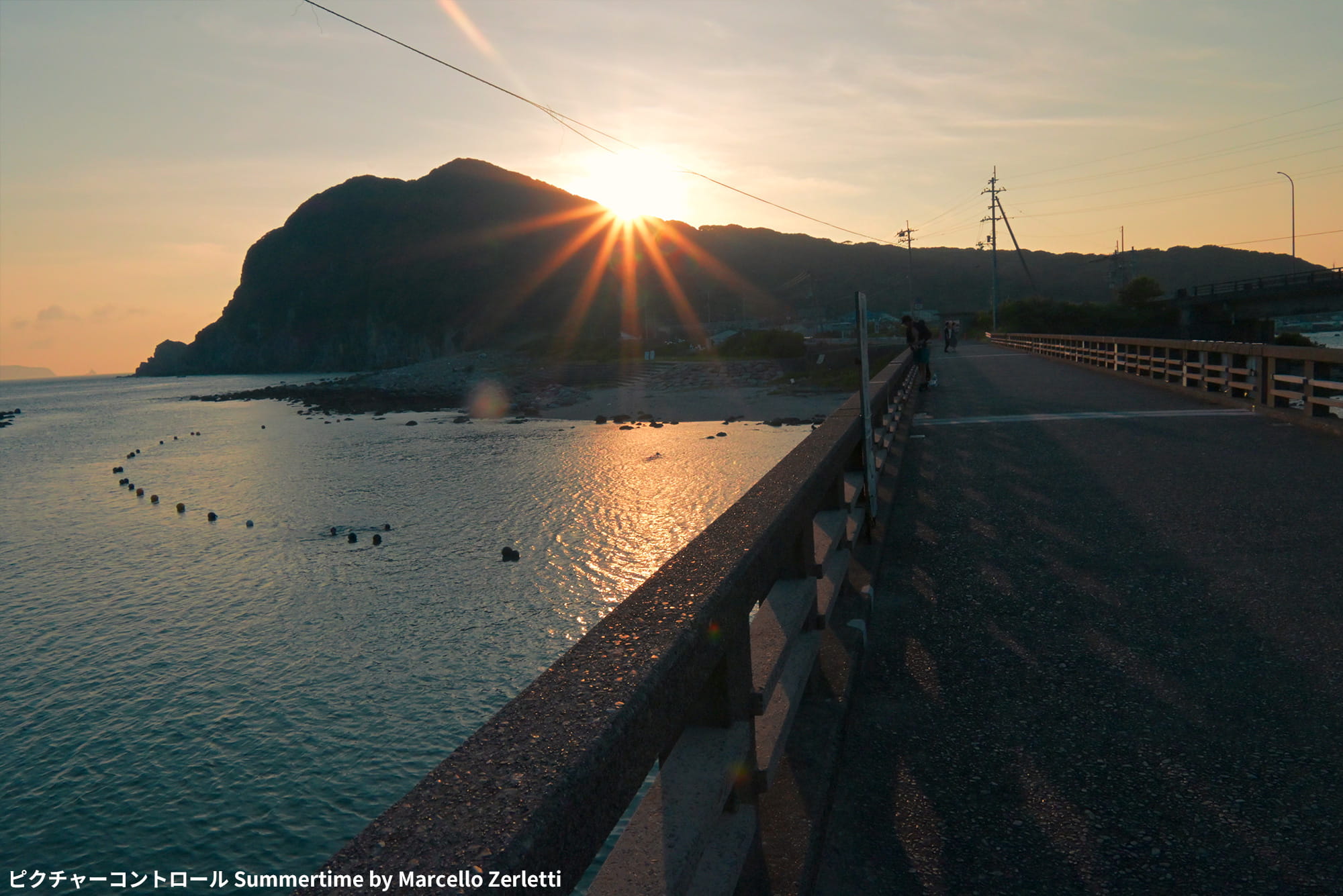 山に沈む太陽。ピクチャーコントロール:Summertime by Marcello Zerletti 山に沈む太陽。ピクチャーコントロール:Summertime by Marcello Zerletti